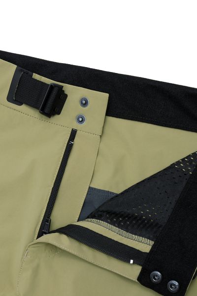 bruki-explorer-sand-graffite-2025-007 bruki-explorer-sand-graffite-2025-007