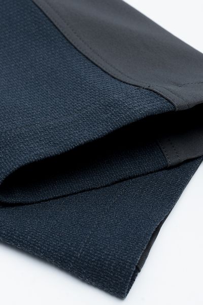 bruki-test-dark-blie-graffite-2025-009 bruki-test-dark-blie-graffite-2025-009